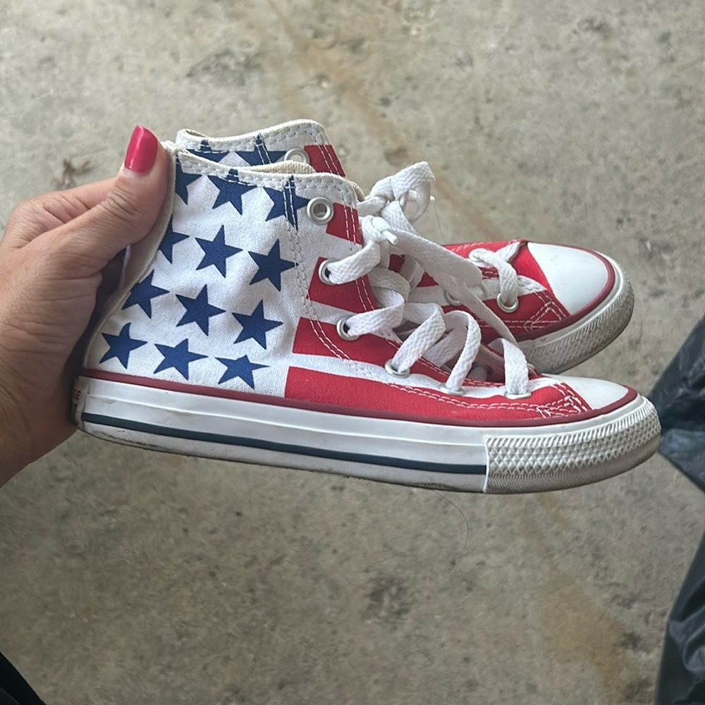 American Flag unisex Converse Chuck Taylor All Star shoes size 13.5 US.